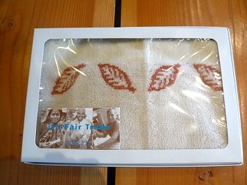 オーガニックコットン、草木染め・フェイスタオル